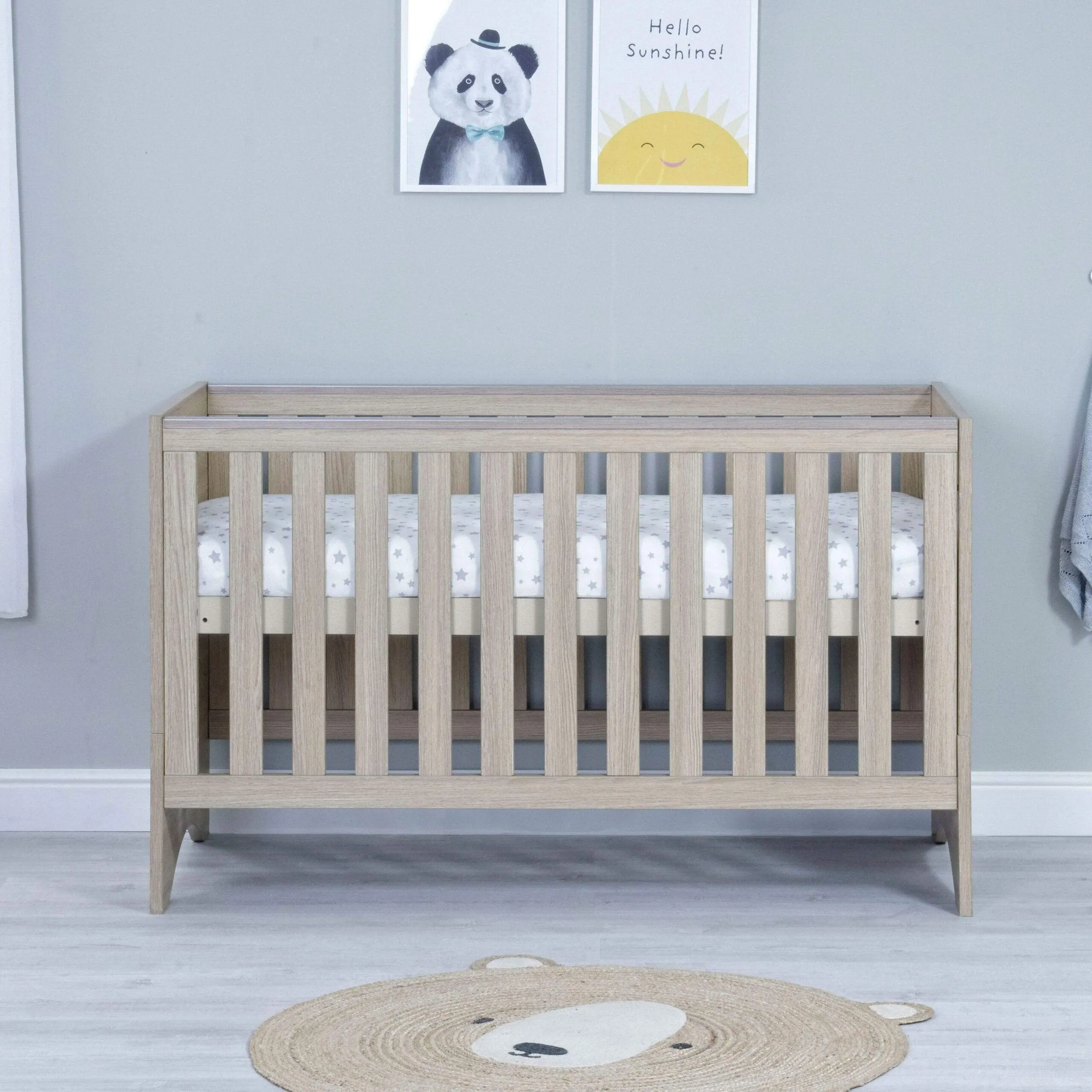 Babymore Veni Cot Bed - Oak