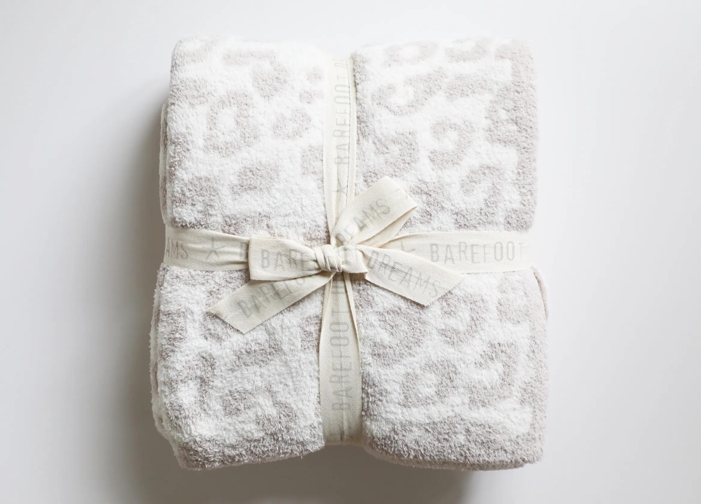 Barefoot Dreams - Cozychic Barefoot in the Wild Adult Throw in Cream/Stone Leopard